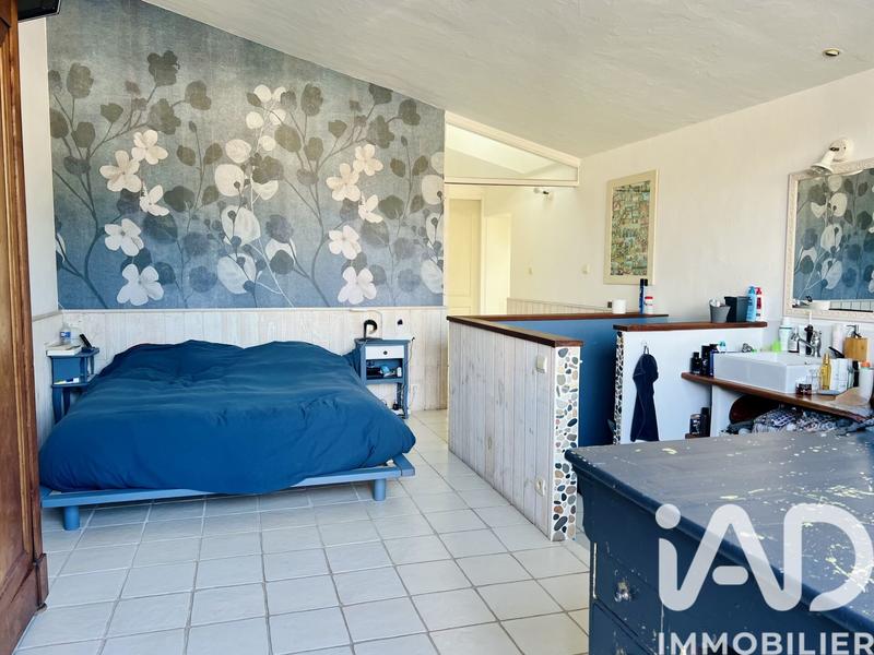 Maison - 200 m² - 9 pièces