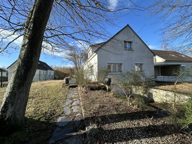 Maison - 149 m² - 8 pièces