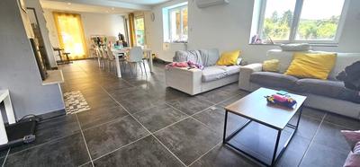 Maison - 210 m² - 7 pièces