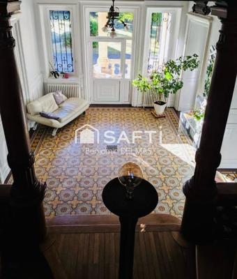 Château - 464 m² - 12 pièces