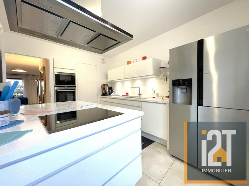 Appartement - 122 m² - 4 pièces