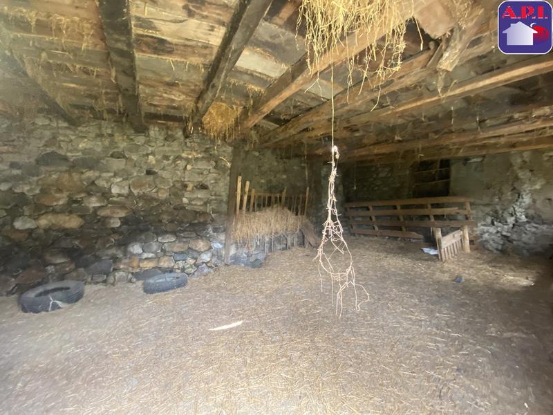 Grange - 85 m² - 2 pièces