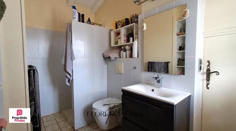 Maison - 196 m² - 9 pièces