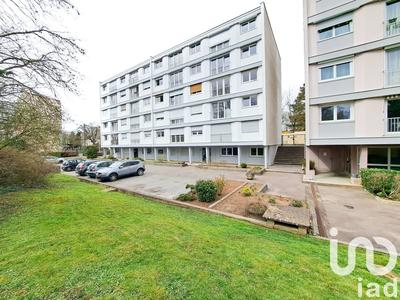 Appartement - 81 m² - 3 pièces