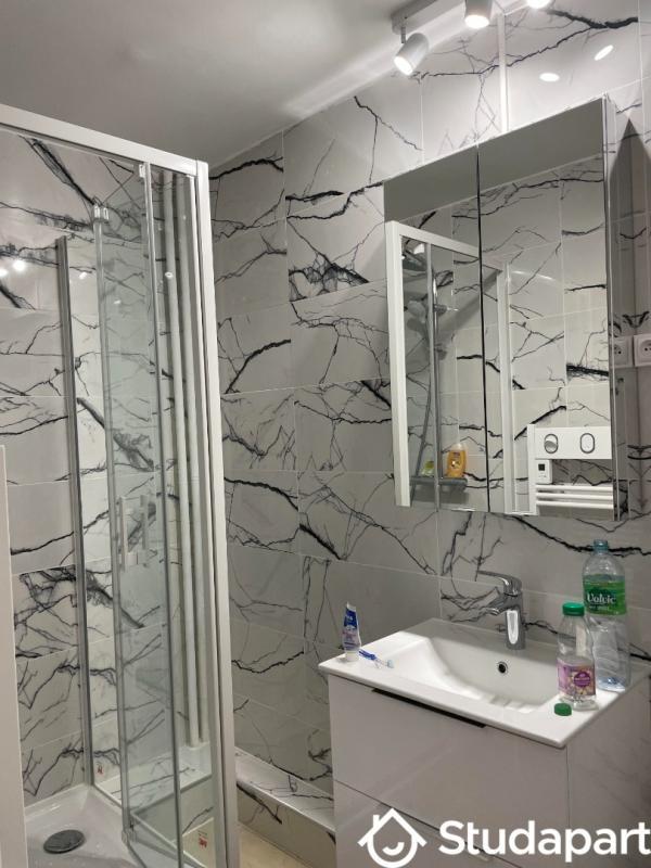 Chambre - 13 m² - 1 pièce