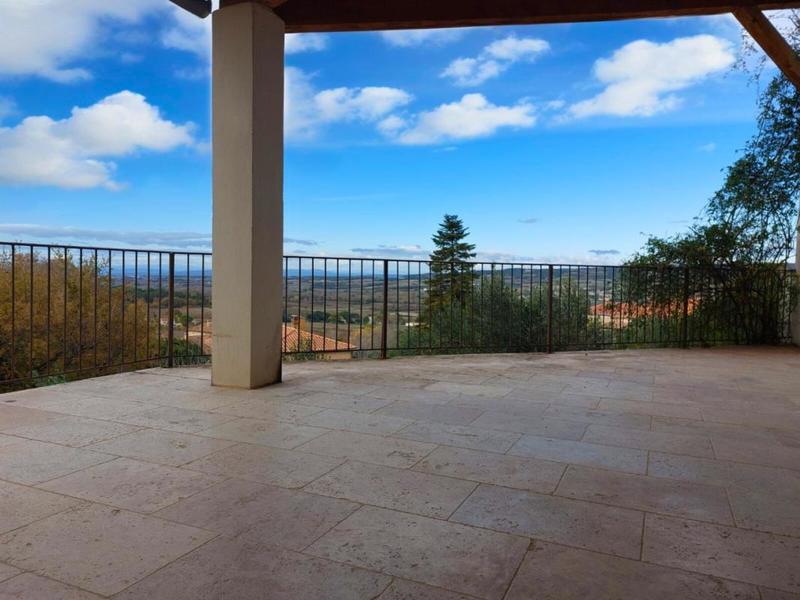 Maison - 148 m² - 5 pièces