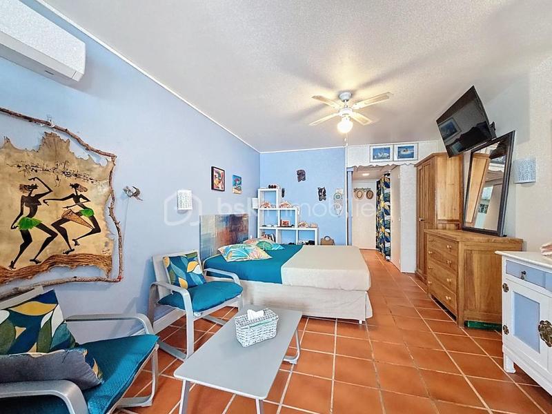 Studio - 24 m² - 1 pièce