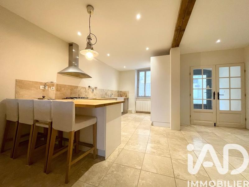 Maison - 205 m² - 7 pièces