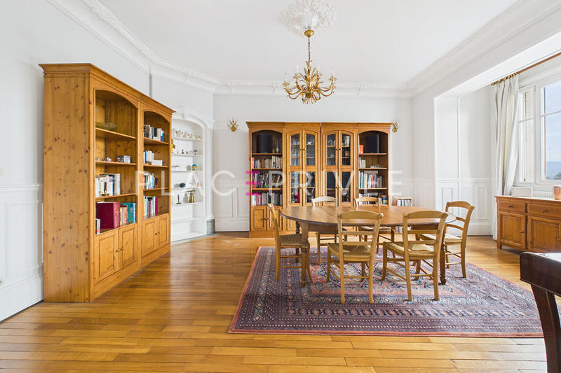 Appartement - 174 m² - 6 pièces