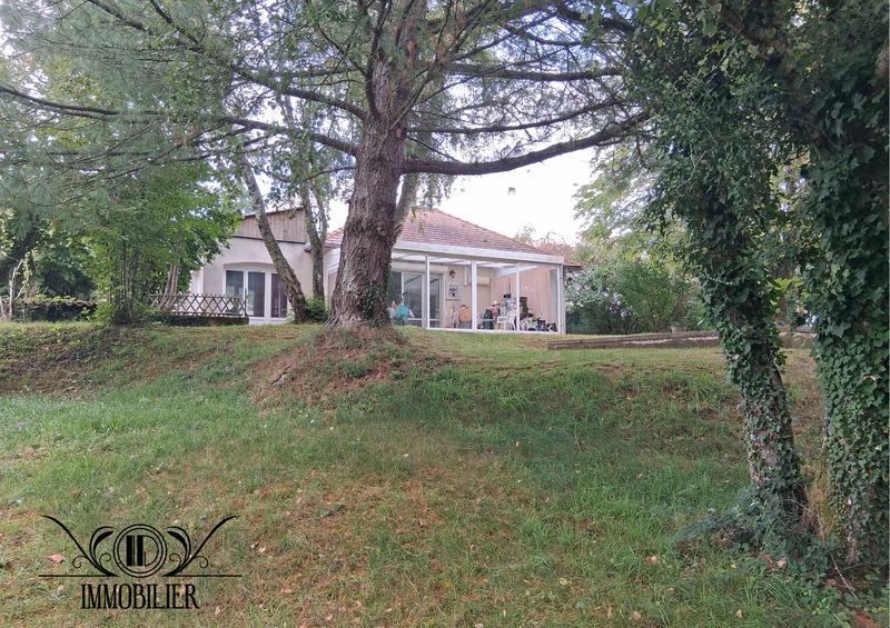 Maison - 96 m² - 4 pièces