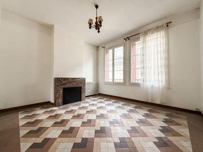 Maison - 85 m² - 5 pièces