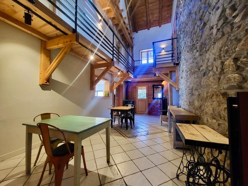 Maison en pierre - 300 m² - 10 pièces