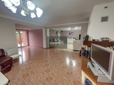 Villa - 270 m² - 12 pièces