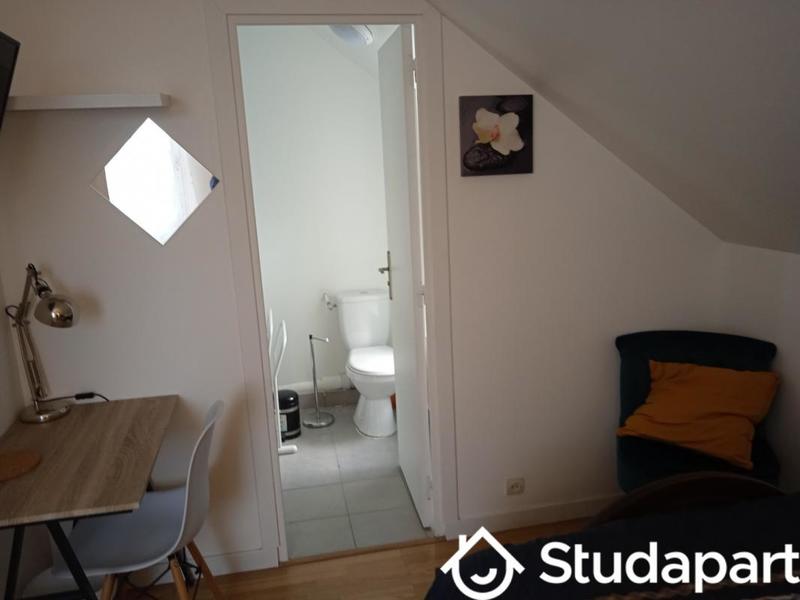 Chambre - 9 m² - 1 pièce