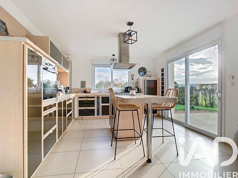 Maison - 135 m² - 6 pièces