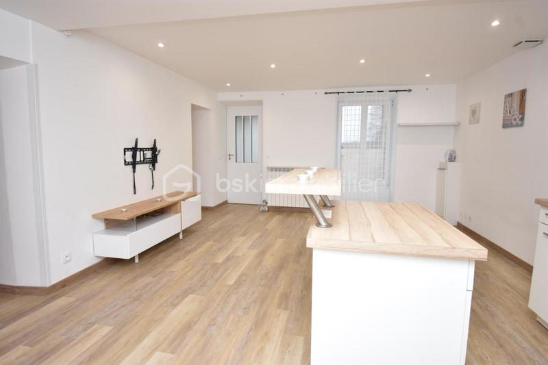 Maison - 97 m² - 5 pièces