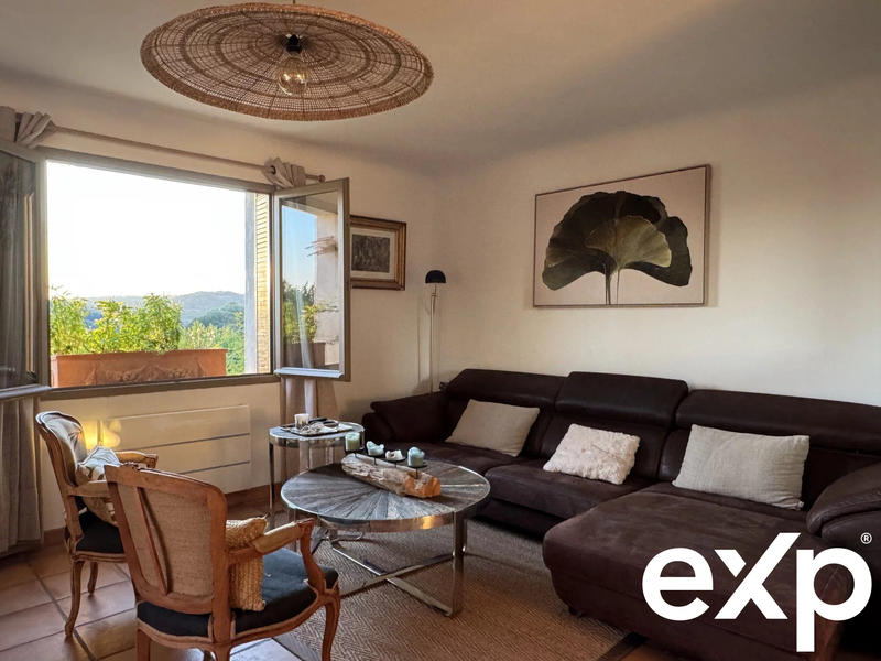 Maison traditionnelle - 95 m² - 3 pièces