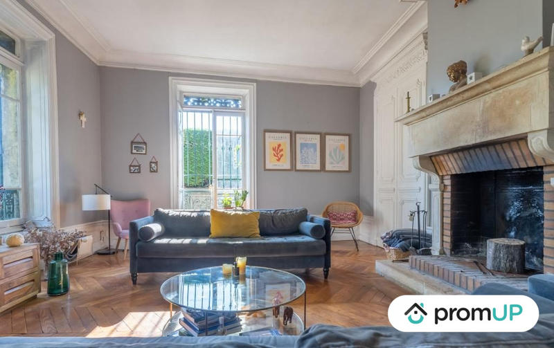 Maison - 320 m² - 111 pièces