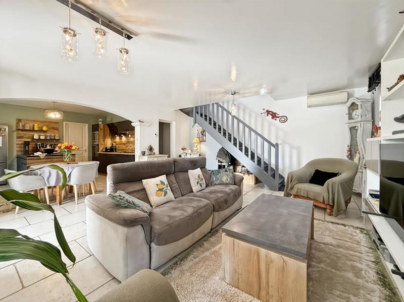 Maison - 95 m² - 4 pièces