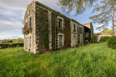 Maison de domaine - 218 m² - 20 pièces