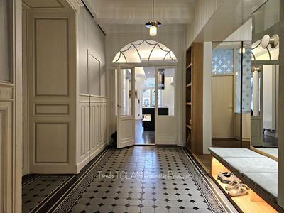 Demeure - 380 m² - 10 pièces