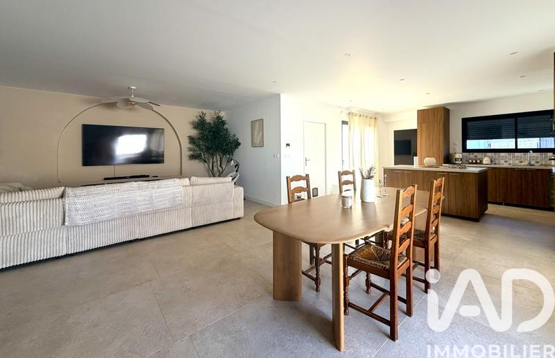 Maison - 138 m² - 5 pièces