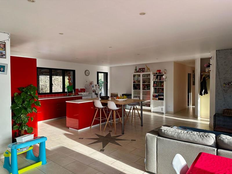 Maison - 160 m² - 5 pièces