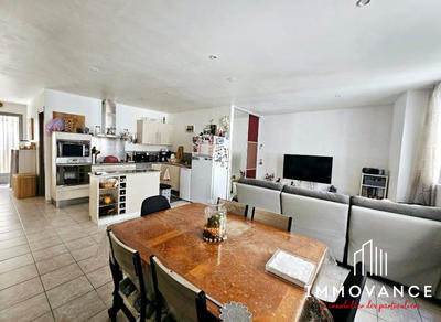 Appartement - 65 m² - 3 pièces