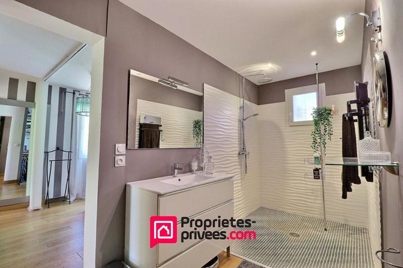 Villa - 210 m² - 9 pièces