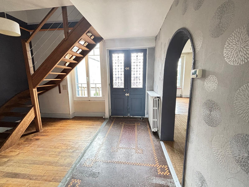 Maison - 192 m² - 11 pièces