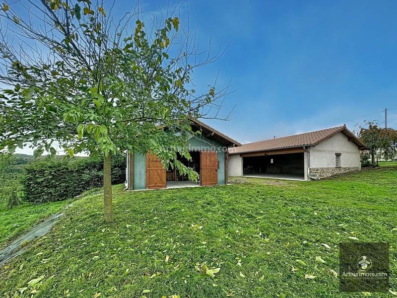 Maison - 340 m² - 8 pièces