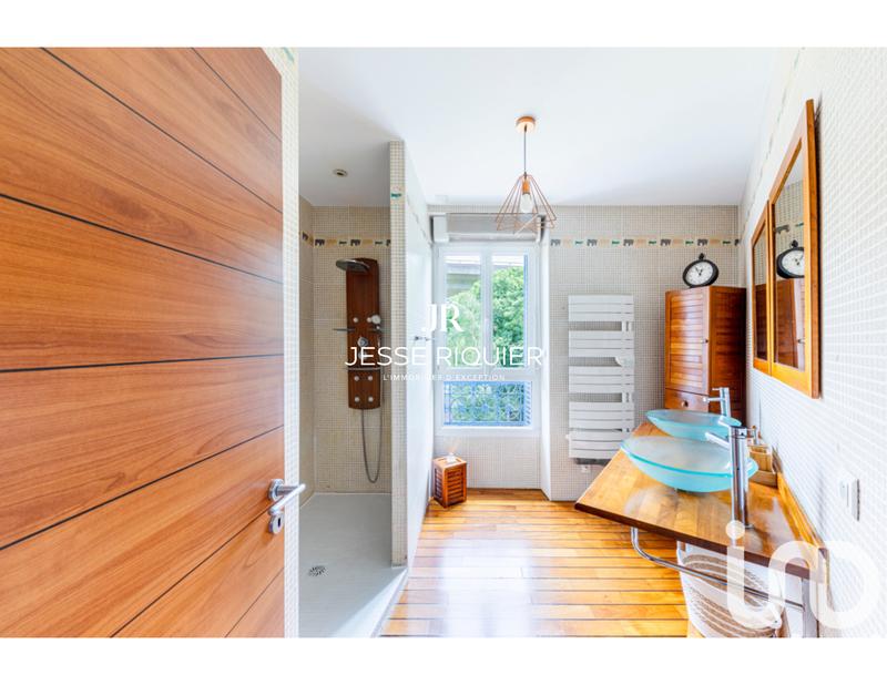 Duplex - 131 m² - 6 pièces