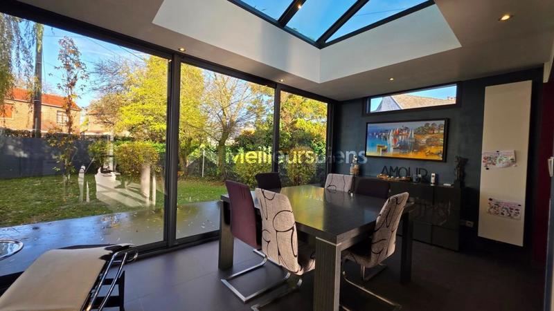 Maison - 163 m² - 7 pièces