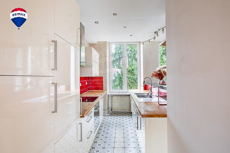 Duplex - 98 m² - 4 pièces