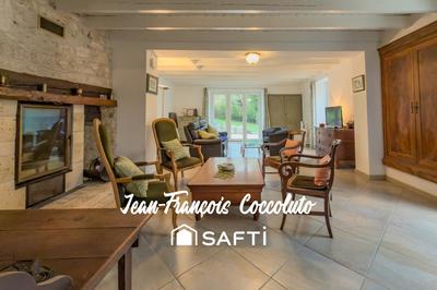 Maison - 166 m² - 7 pièces