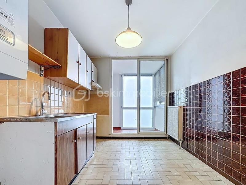 Appartement - 77 m² - 4 pièces