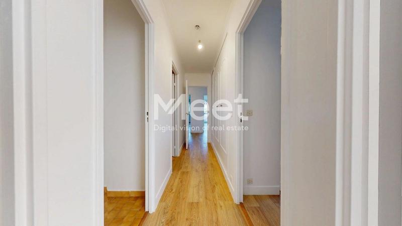 Appartement - 104 m² - 5 pièces