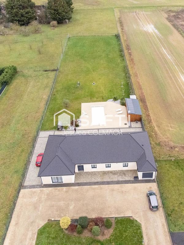 Villa - 222 m² - 6 pièces