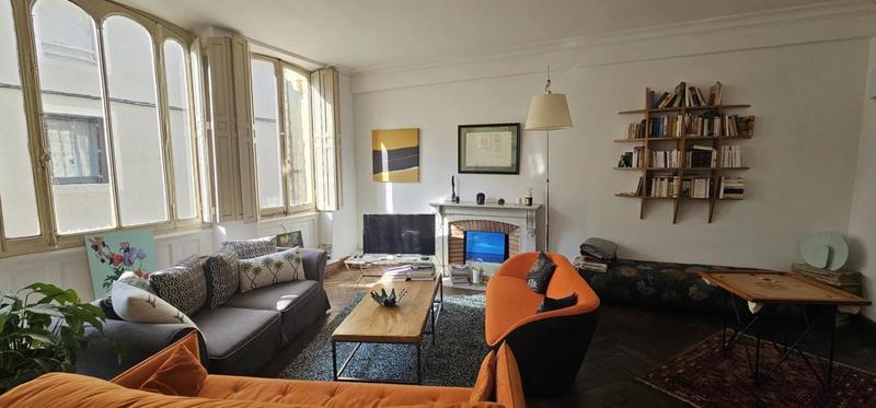 Hôtel particulier - 240 m² - 5 pièces