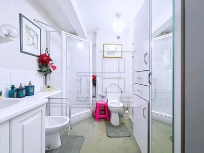 Appartement - 103 m² - 6 pièces