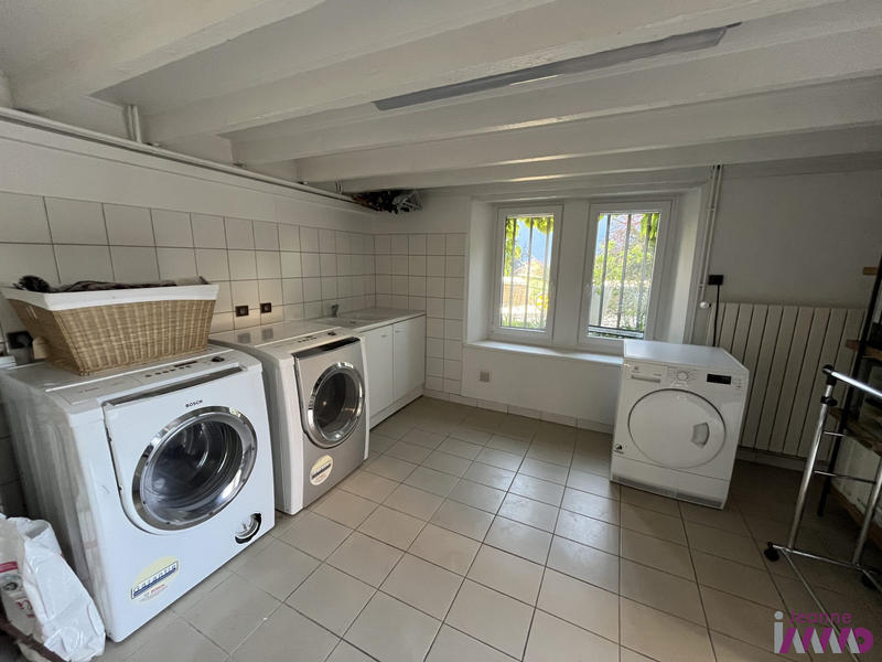 Maison - 197 m² - 7 pièces