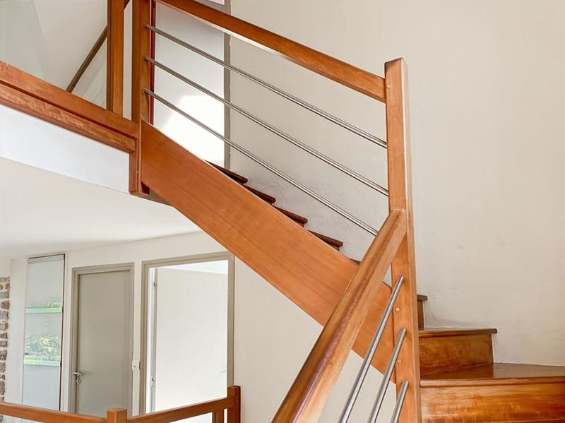 Maison - 230 m² - 6 pièces