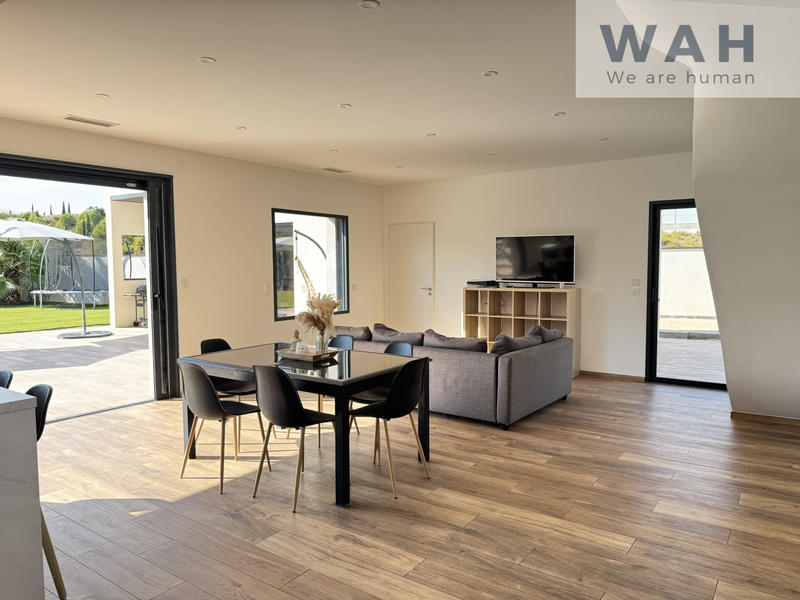 Maison - 151 m² - 6 pièces