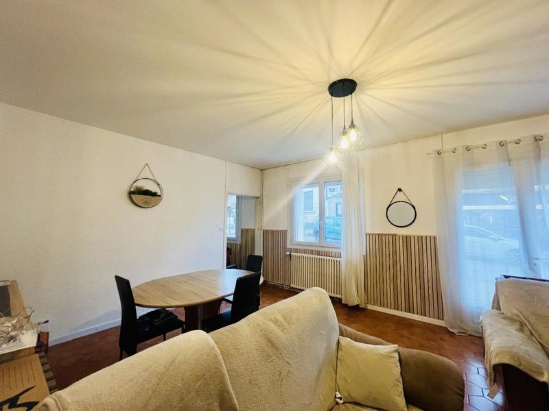 Maison - 345 m² - 10 pièces