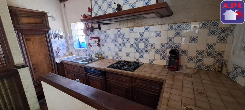 Maison - 220 m² - 8 pièces