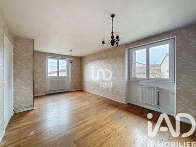 Maison - 104 m² - 5 pièces