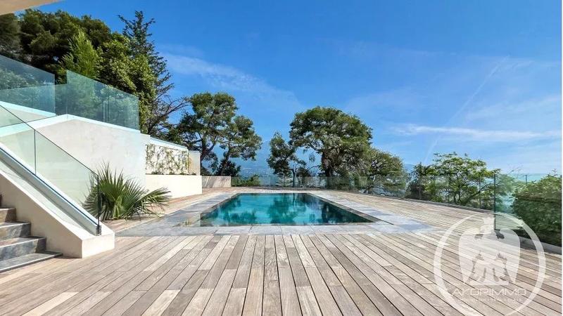 Villa - 238 m² - 5 pièces