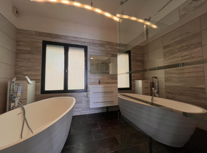 Maison - 183 m² - 8 pièces