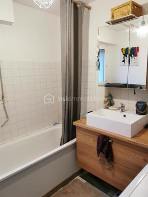 Appartement - 70 m² - 3 pièces