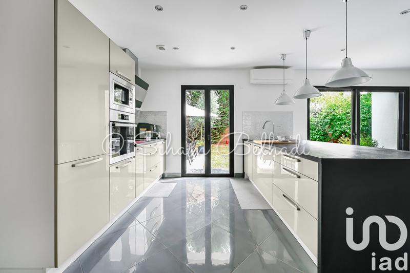 Maison - 190 m² - 6 pièces